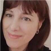 Insegnante di lingua Inglese, con pluriennale esperienza, impartisce lezioni private a Treviso, in presenza e online, a bambini, ragazzi e adulti. Formazione universitaria in Italia e in college inglese e scuole svizzere